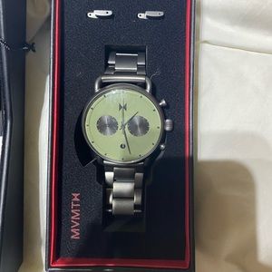 Movement watch gun medal and green brand new.